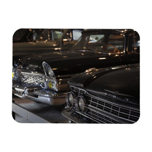 ラトビア、リガ、リガ自動車博物館、車の マグネット (横)