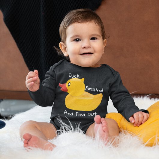 ラバのまわりにダックの黒を見つけおもしろいる ベビーボディスーツ