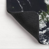 ラバウルのカルデラからの火山のプルーム マウスパッド (コーナー)