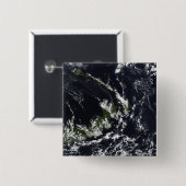 ラバウルのカルデラからの火山のプルーム 缶バッジ (正面&裏面)