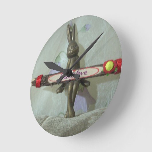 ラバ感動的ス:常にラブサインアートプリント ラウンド壁時計 (傾斜)