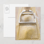 ラビオリとペーストリーカッター、クローズアップ ポストカード (正面/裏面)