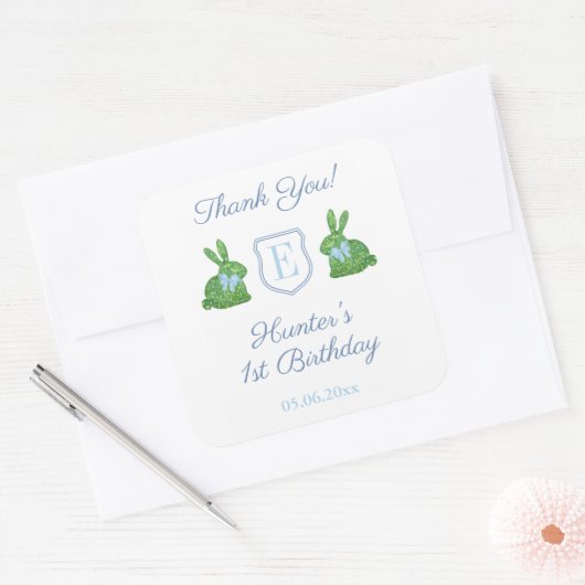 ラビットブルーモノグラム男の赤ちゃん1st誕生日のお願い スクエアシール (封筒)