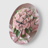 "ラブの優しい色合い：永恒のロマンスの花束" ラージ壁時計 (傾斜)
