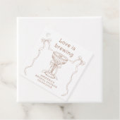 ラブは醸造中 手描き ブライダルシャワー フェイバータグ (インサイチュ)