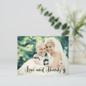 ラブアンドサンクス手書きスクリプト結婚式写真 ポストカード (スタンド正面)