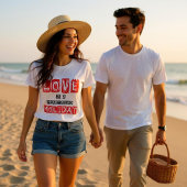 ラブイズア年 – ホリデーレッドブラックタイポグラフィ引用文 Tシャツ