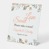 ラブイズスイートコーラルピーチボホフローラ結婚ズ 台座サイン (正面)