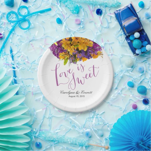 ラブイズスウィートフローラブーケ | 黄色がかった紫色 ペーパープレート (パーティー)