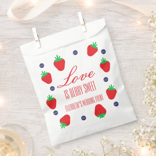 ラブイズベリースイートフルーツブライダルシャワー フェイバーバッグ (クリップ留めされた状態)