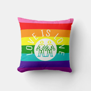 ラブイズラブタイポグラフィゲイプライドLGBTレインボー クッション