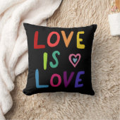 ラブイズラブレカラフルインボープライド クッション (ブランケット)