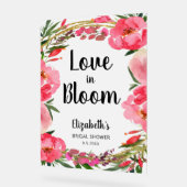 ラブイン開花ピンクフラワーズブライダルシャワー アクリルサイン (傾斜)