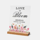 ラブイン開花ワイルドフラワーブライダルシャワーへようこそ アクリルサイン (傾斜)