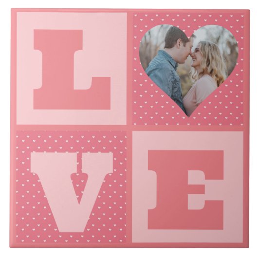 ラブカップル写真ピンクのハートパターンバレンタイン タイル (正面)