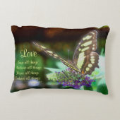 ラブコリント13:7バタフライバイブル引用文 アクセントクッション (裏面)