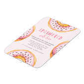 ラブドーナベビーシャワーを浴びる マグネット (左側)