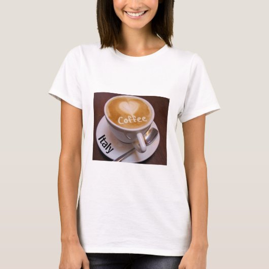 ラブハートイタリアCappuccinoコーヒーカップマグカップTシャツ Tシャツ (正面)