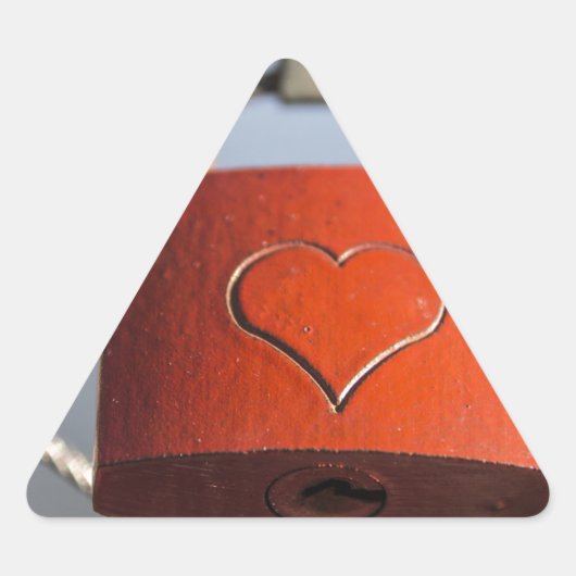ラブハート南京錠 三角形シール (正面)