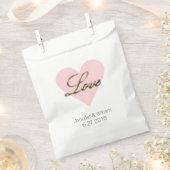 ラブハート結婚式の引き出物バッグ フェイバーバッグ (クリップ留めされた状態)