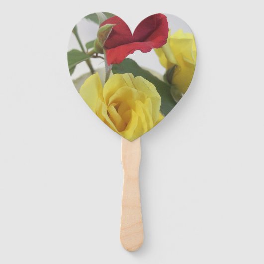 ラブバラとリリーハートホワイトアセンブルハンドファン ハンドファン (正面)