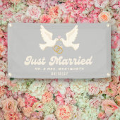 ラブバードたった今結婚しましたカーバナー 横断幕