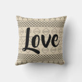 ラブパターアステカンプリント幾何学南西ベージュ クッション (裏面)