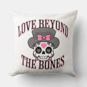 ラブビヨントザボーンズモダンレトロスカル クッション (正面)