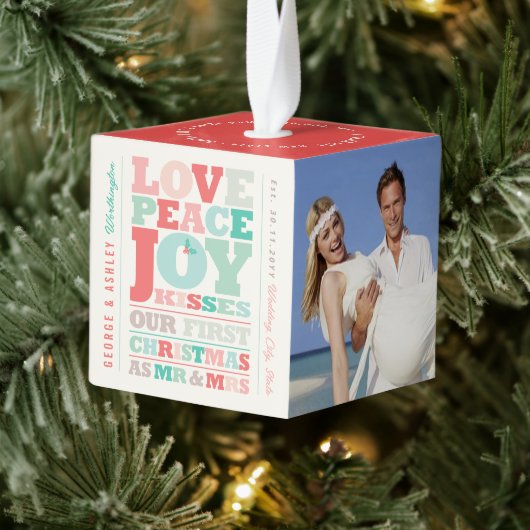 ラブピースジョイキスカラータイポグラフィクリスマス キューブオーナメント (ツリー)