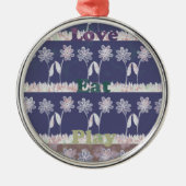 ラブブルーベビーシャワーの色 メタルオーナメント (正面)