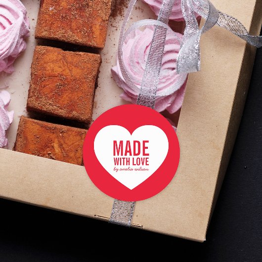 ラブホワイトで作成された編集可能なカラーハート ラウンドシール