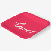 ラブホワイト文字オンピンク ペーパープレート (傾斜あり)