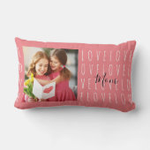 ラブママ引用文コーラルピンクファミリーフォト ランバークッション (裏面)