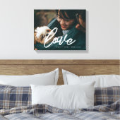 ラブモダンタイポグラフィオーバーレイのカップル写真 キャンバスプリント (インサイチュ (寝室))