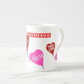 ラブユーレッドピンクハート ボーンチャイナマグカップ (正面右)