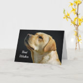 ラブラドル・レトリーバー犬のお祝いの結婚式の招待状 カード (黄色い花)