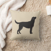 ラブラドル・レトリーバー犬犬のシルエットの装飾用クッション クッション (ブランケット)