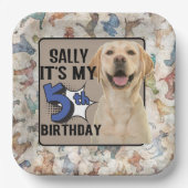 ラブラドールパーソナライズされた5th誕生日パーティーの取得 ペーパープレート (正面)