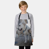 ラブラドールファミリーラブキッズフルプリントエプロン エプロン (着用した状態)
