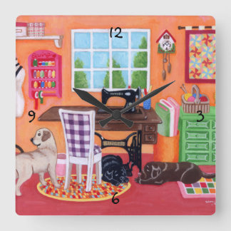 ラブラドールママの裁縫ルーム絵画 スクエア壁時計