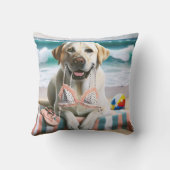 ラブラドールレトリバーとビキニトップ クッション (裏面)