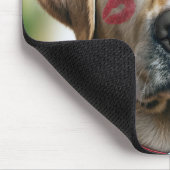 ラブラドールレトリバーと口紅キス マウスパッド (コーナー)