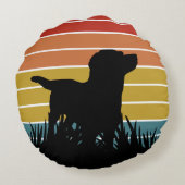 ラブラドールレトロサンセットパーソナライズされた ラウンドクッション (裏面)