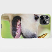 ラブラドール及び蝶装飾用クッション iPhoneケース (裏面横)