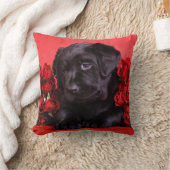 ラブラドール子犬とバラ クッション (ブランケット)