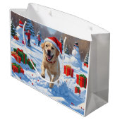 ラブラドール走ドッグの雪とクリスマスハット ラージペーパーバッグ (裏面アングル)