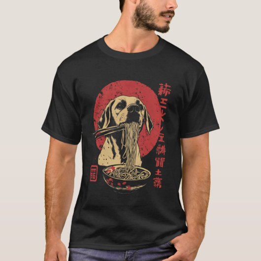 ラブラドール・レトリバー犬がラーメンを食べている Tシャツ (正面)