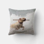 ラブラドール-黄色-策略行って下さい! 犬を浜に引き上げて下さい クッション (裏面)