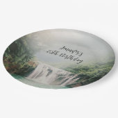 ラブリーウォーターフォイルインザマウンテンフォレスト誕生日 ペーパープレート (アングル)