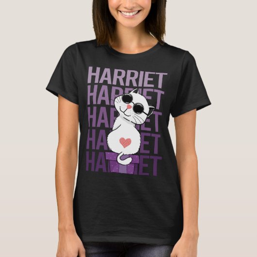 ラブリーキャット – Harrietの名前 Tシャツ (正面)